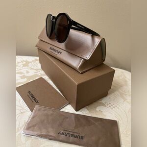 Burberry Authentic Sunglasses Full Inclusion NWT